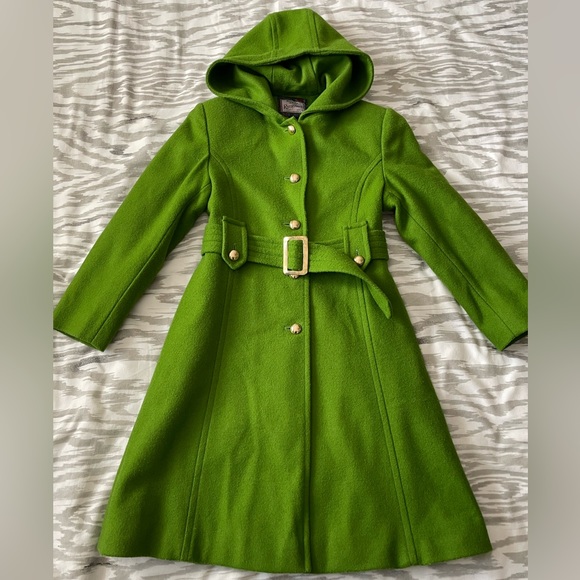 Beautiful Green Rothschild coat